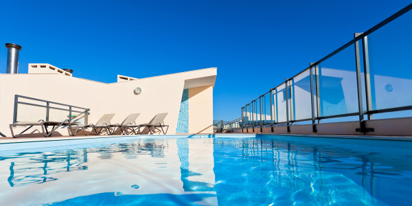 Proyectos Construcción de Piscinas Calañas · Piscinas en Áticos